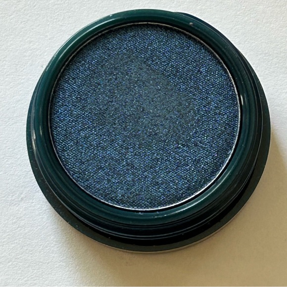 Space Case Eyeshadow - Picture 4 of 5